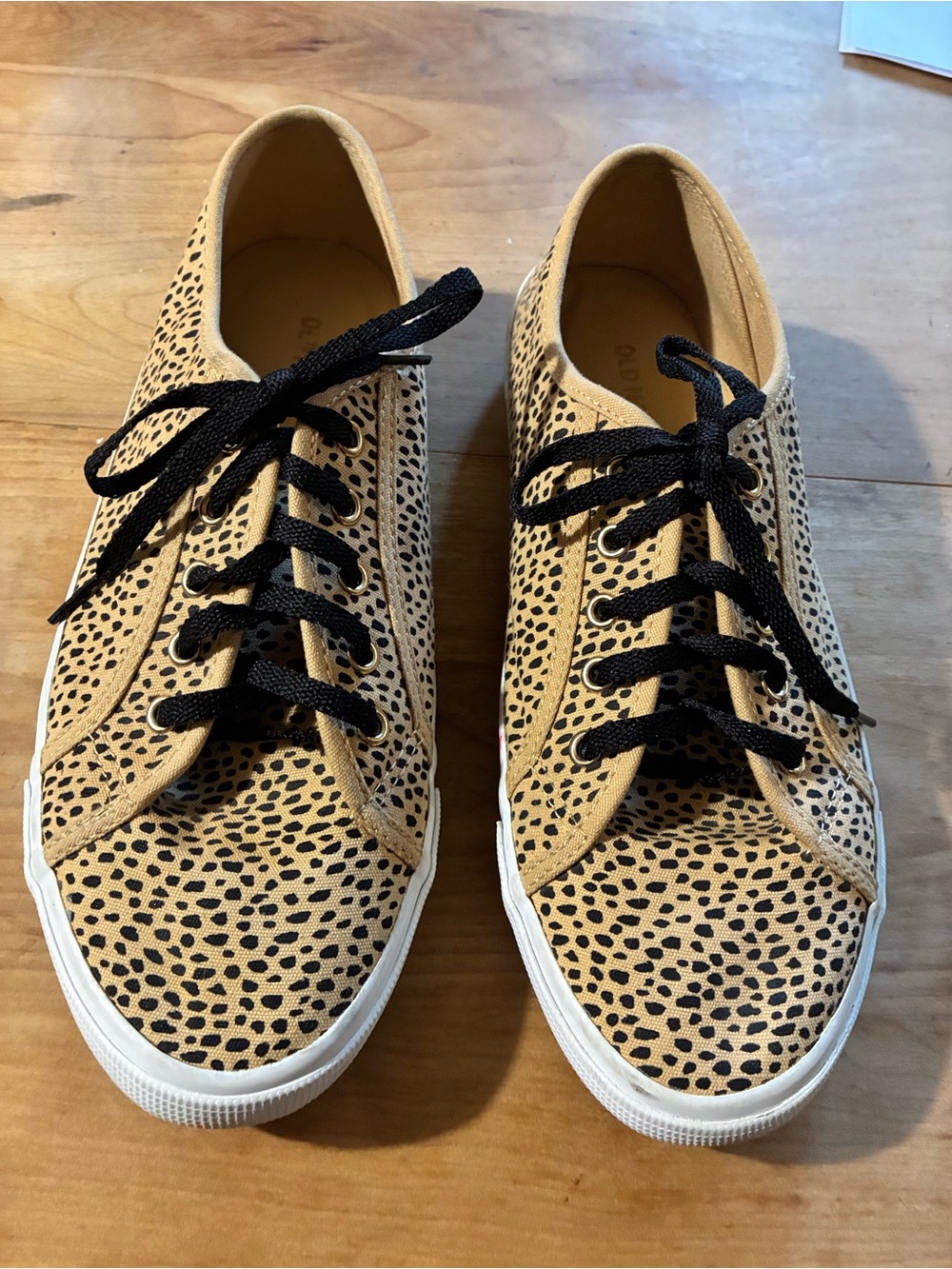 Womens Old Navy Animal Print Casual Lace-Up Sneakers - Tan & Black sz 9